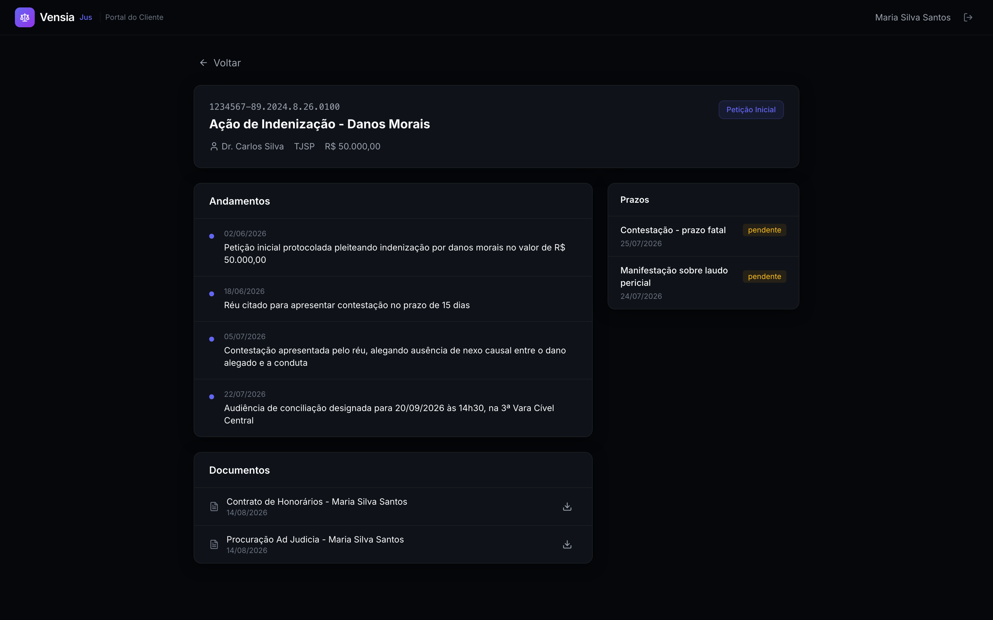 Detalhe do processo visto pelo cliente no portal, com andamentos e documentos para baixar